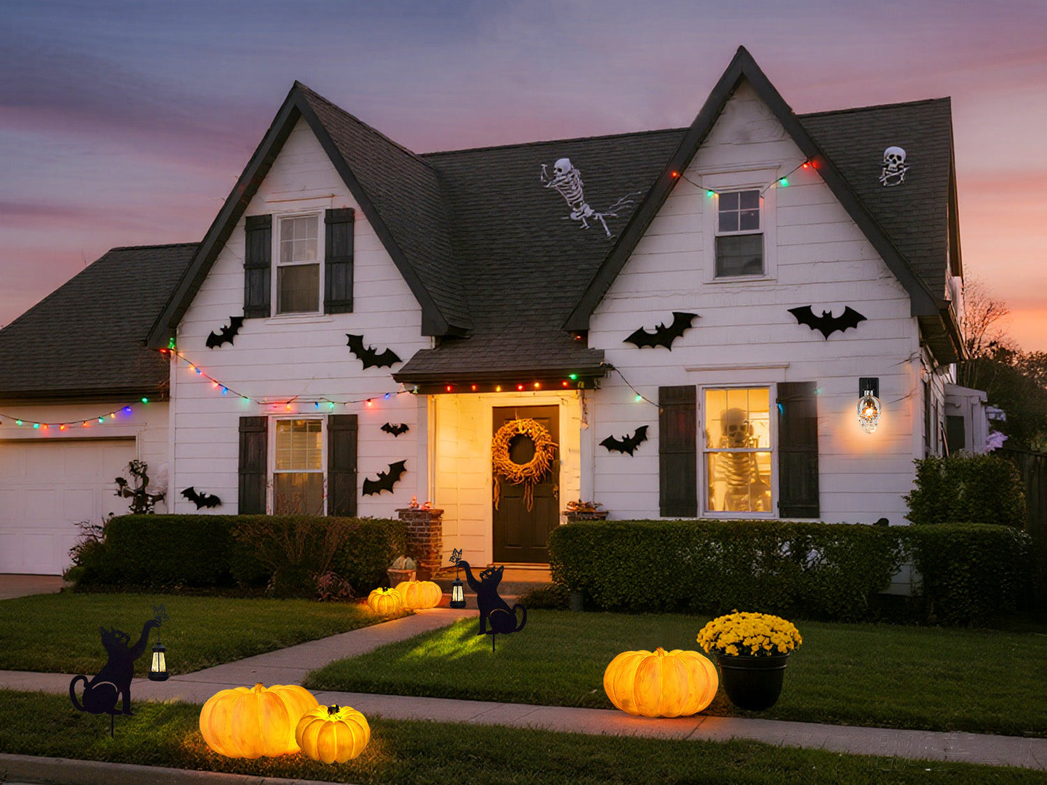 10 Best Outdoor Halloween Lights to Make Your Yard Spooky and Fun