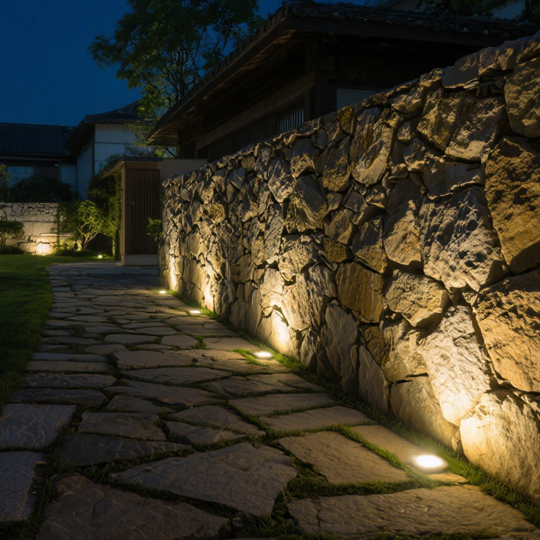 Technical specification drawing showing installation details and beam angle measurements for outdoor spotlights