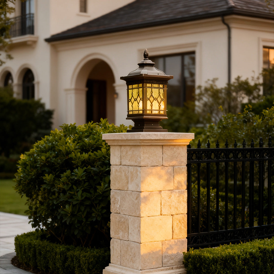 European Retro Outdoor Waterproof Metal Column Light