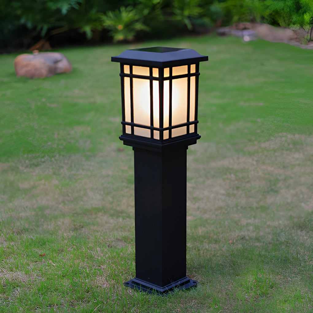 Black Solar Pathway Bollard Lights Three-Step Dimming Outdoor Lighting
