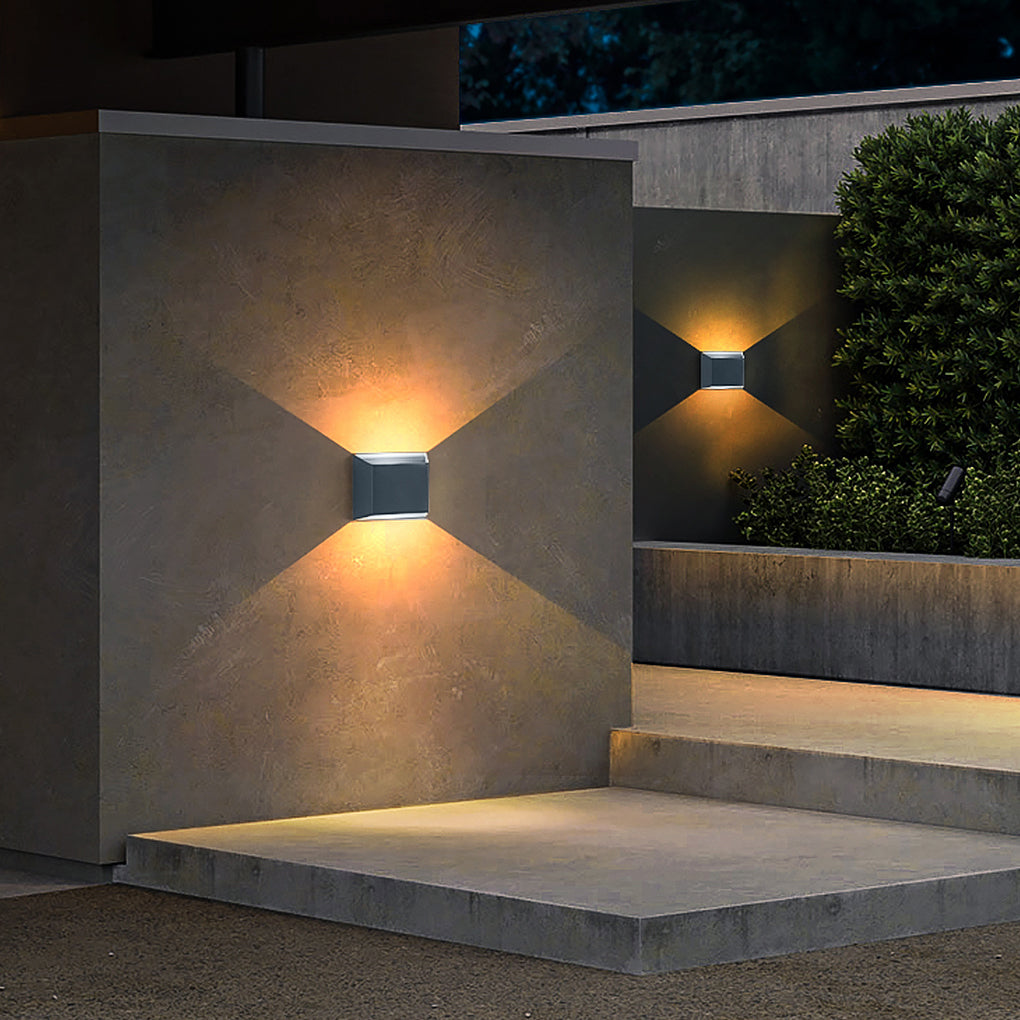Modern Minimalist Waterproof LED Wall Light for Outdoor Villa Courtyard Garden