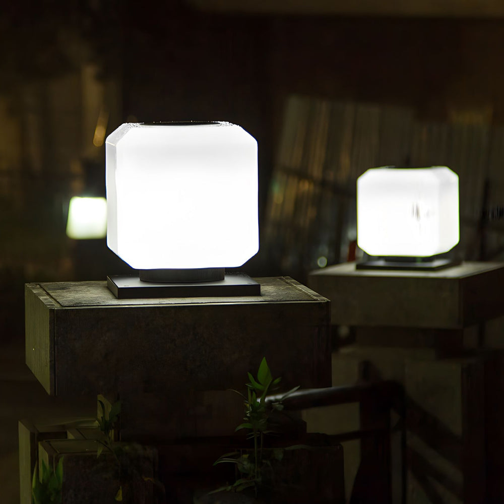 Waterproof Cube Outdoor LED Pier Mount Post Lamp for Garden