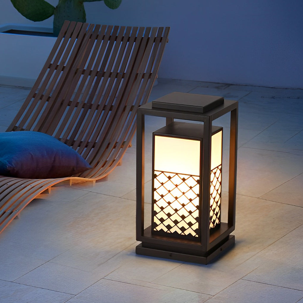 Retro Lantern Waterproof LED Black Modern Outdoor Lawn Lamp Solar Lights