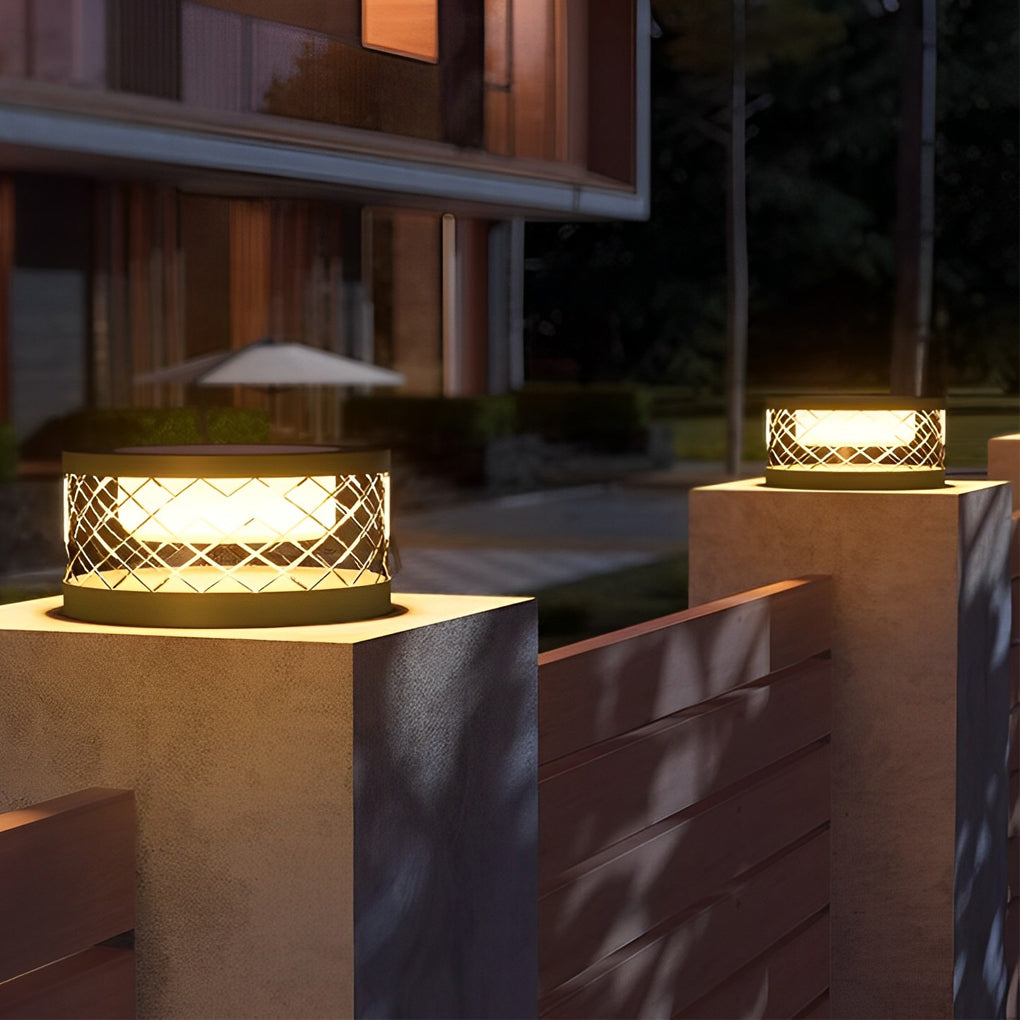 Round Creative Acrylic Waterproof Black Modern Solar Post Caps Lights
