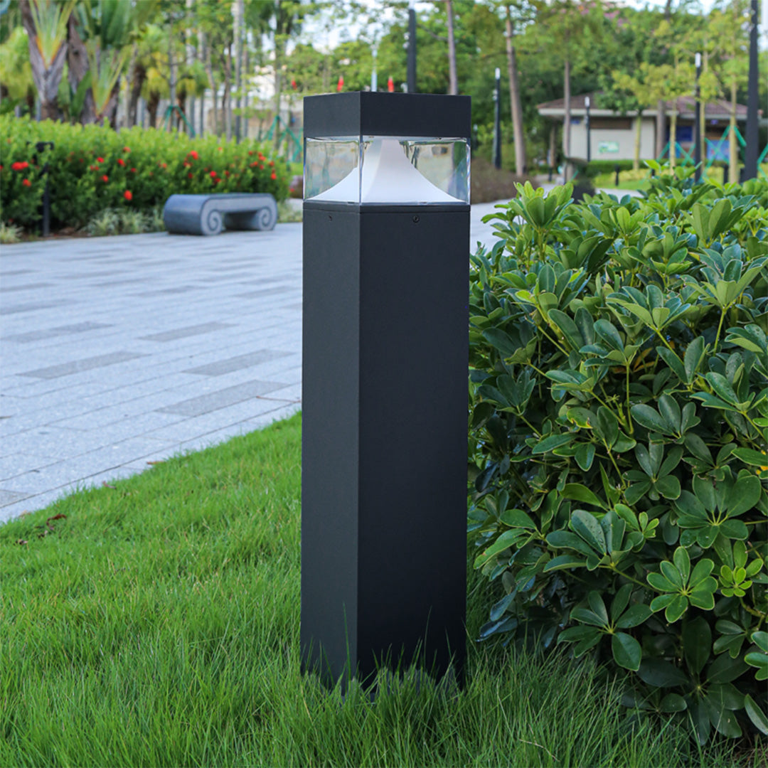 Outdoor 31in Lawn Bollard Light Square Nordic Pathway Lighs