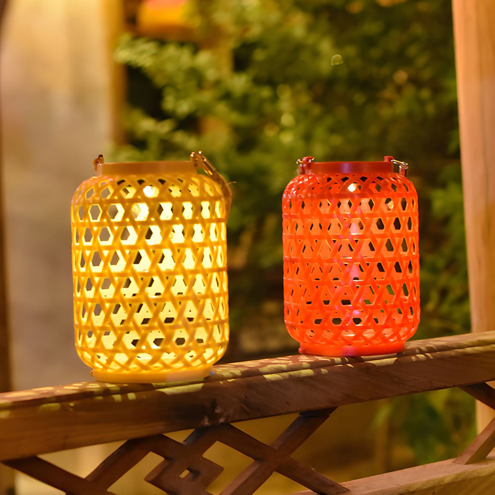 Portable Solar Lanterns Plastic Rattan Solar Hanging Lanterns Outdoor Light LED Solar Garden Lanterns - Dazuma