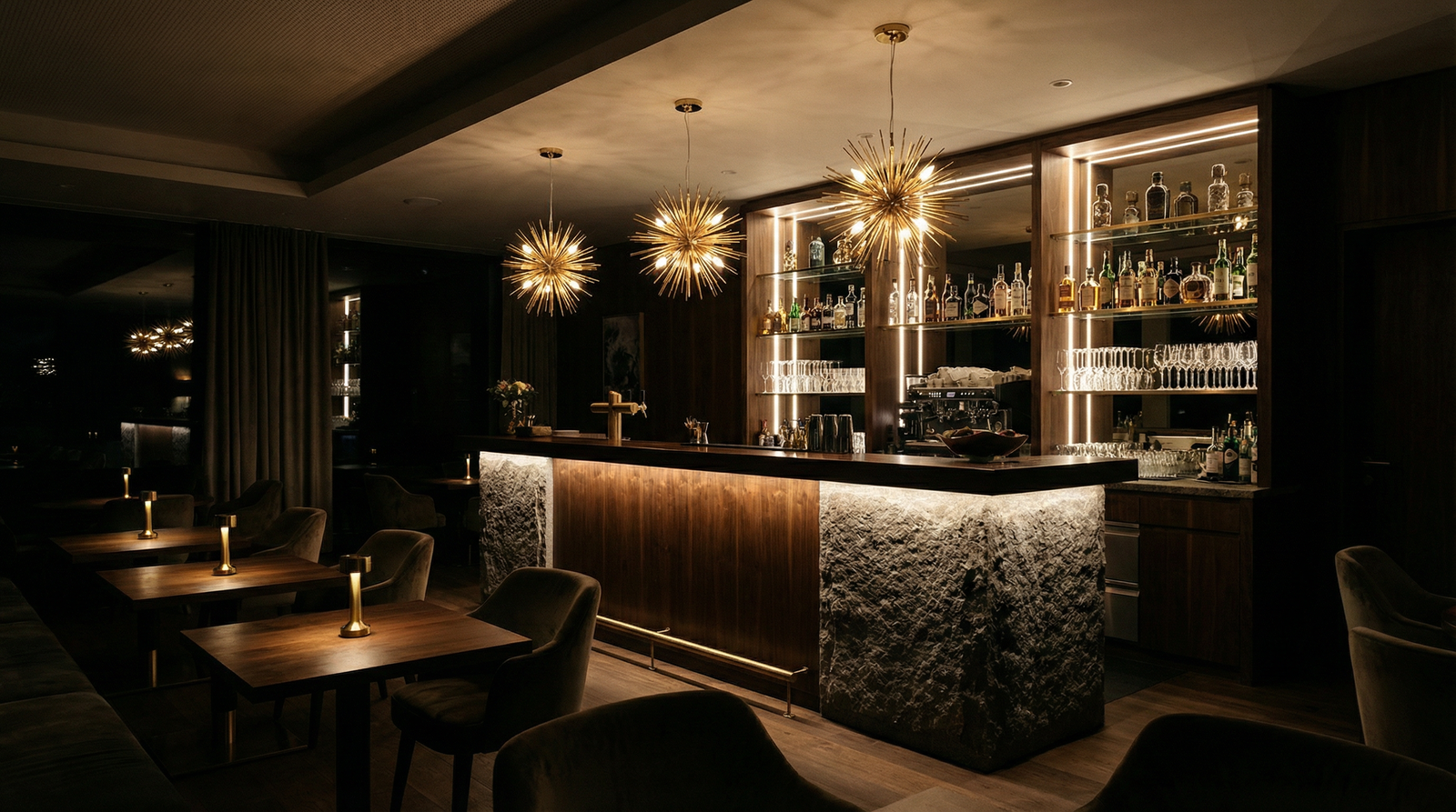 LOUNGE BAR