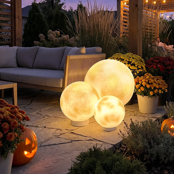 Moon-Shaped Stone Pillar Light Outdoor Decorative Light