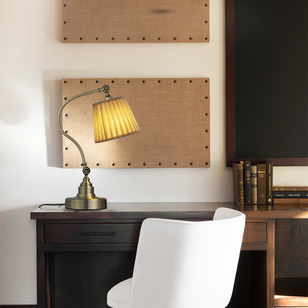 Industrial Empire-Style Metal Desk Lamp with Curved Arm and Adjustable Lighting