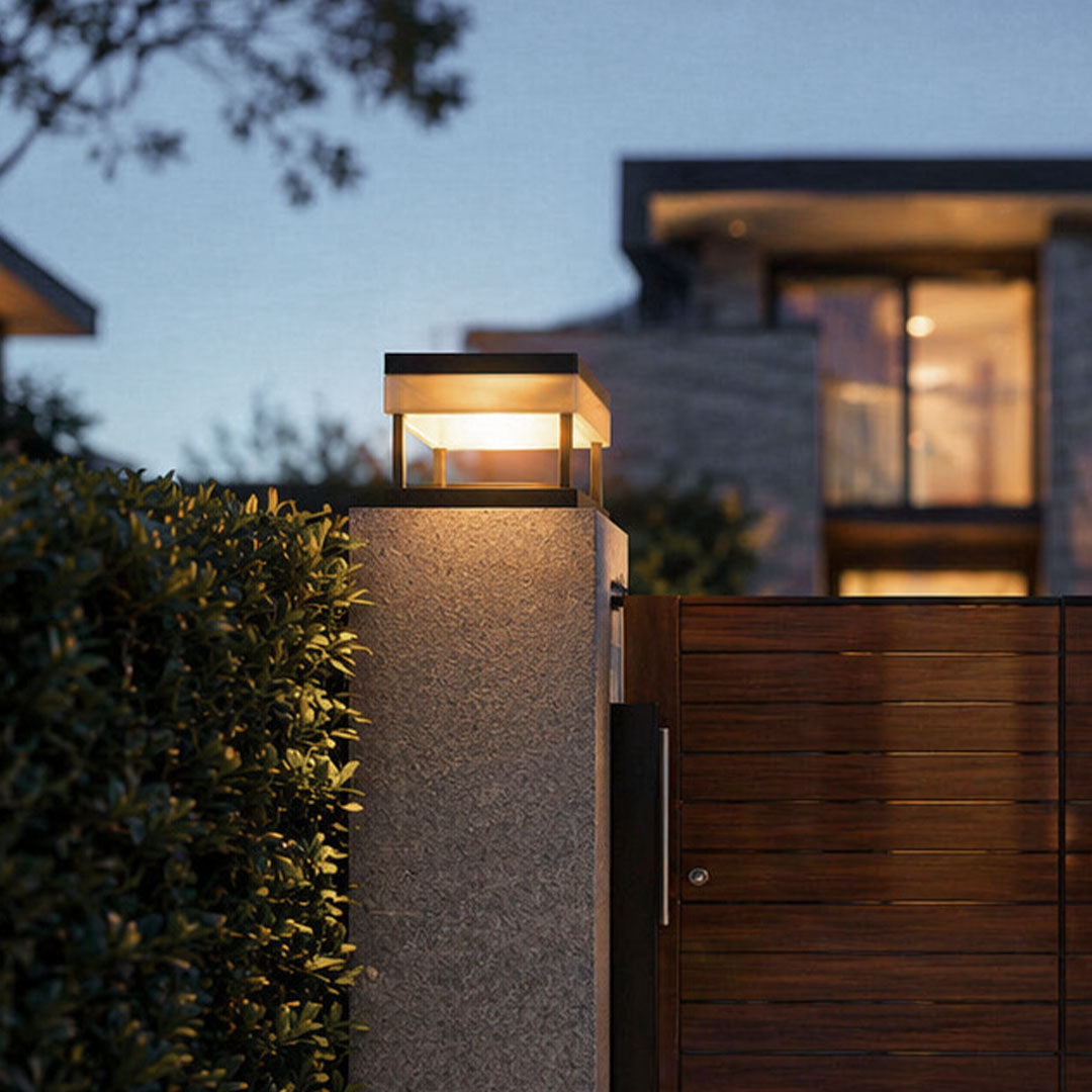 Outdoor Solar Pillar Lights Dual-Color Waterproof Light