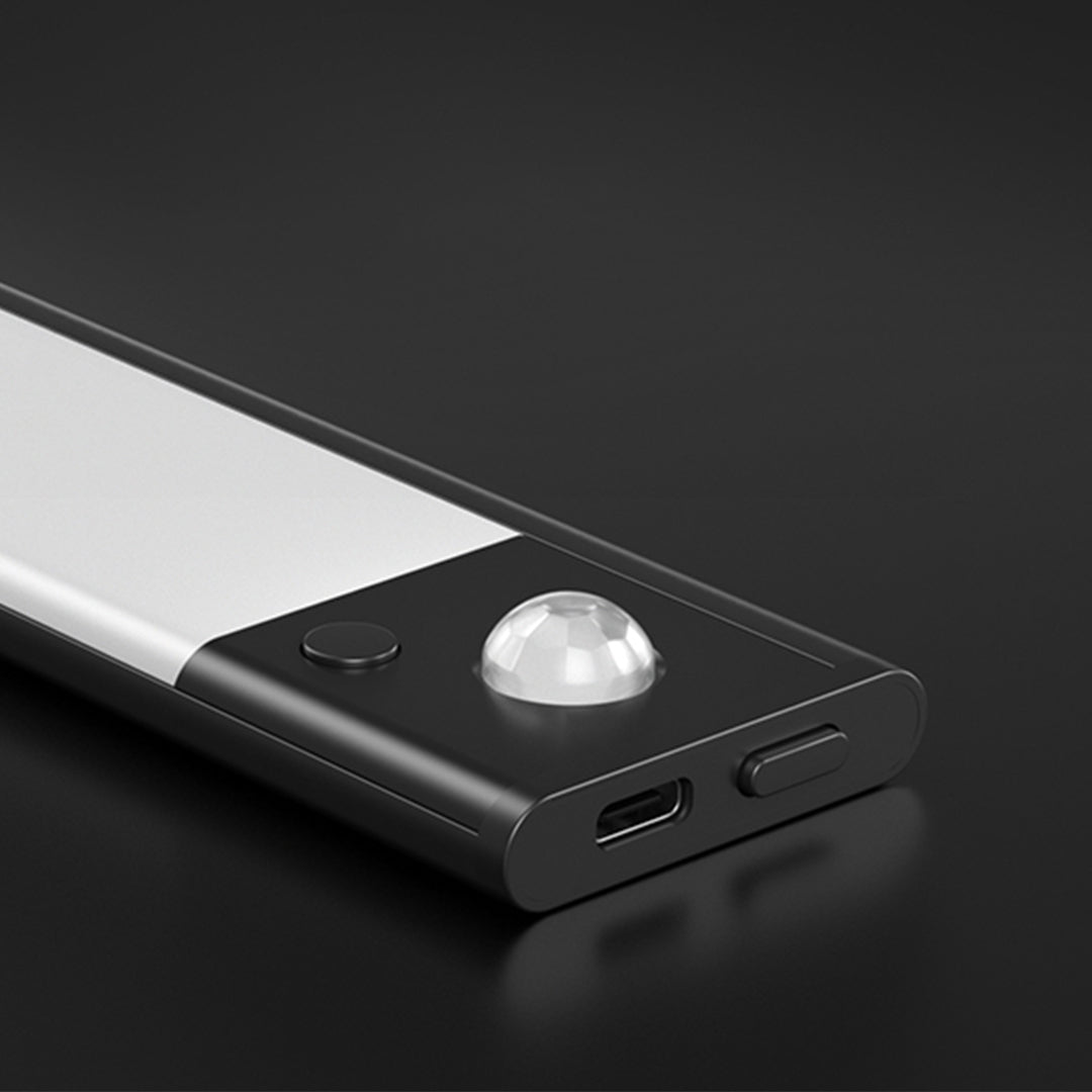 Ultra-thin LED light bar with transparent design and wireless control functionality