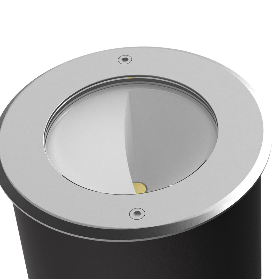 High-performance LED landscape spotlight with multiple lens configuration and weather-resistant design