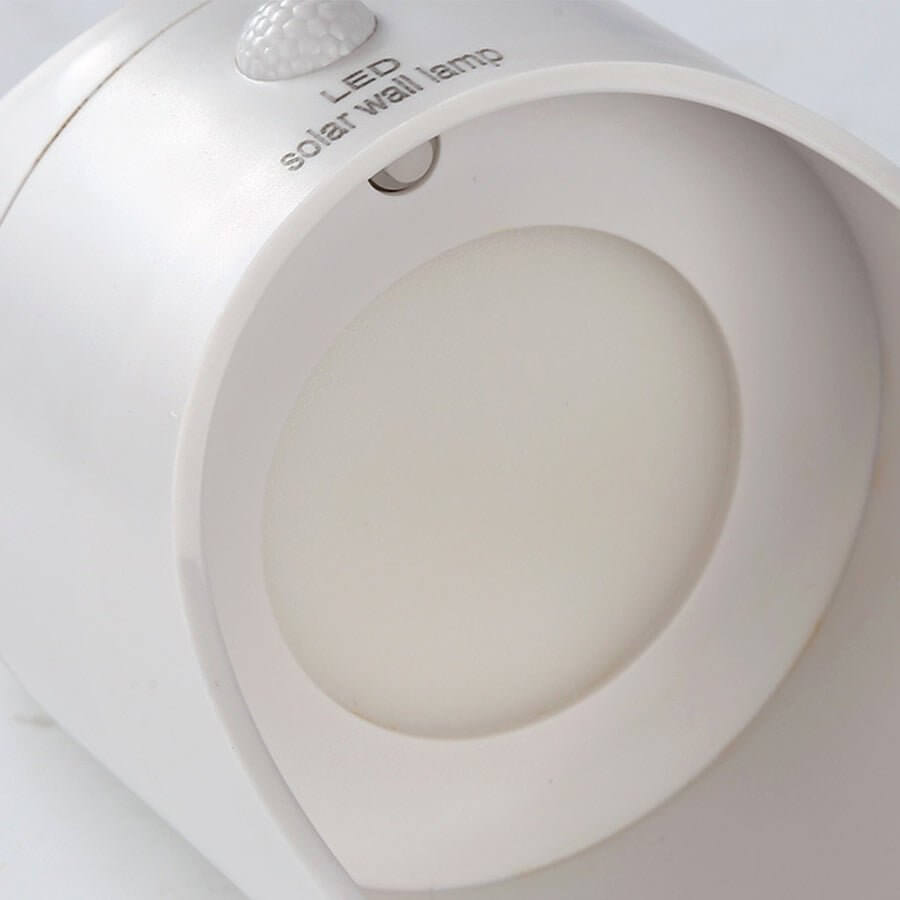 European Style Outdoor Solar LED Wall Lamp Eco - friendly Garden Lighting