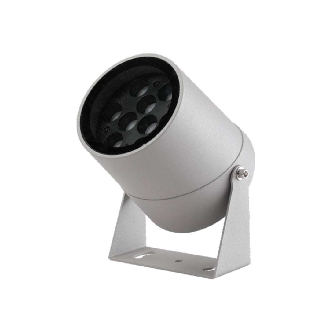 Heavy-duty LED landscape spotlight with robust construction for outdoor architectural lighting