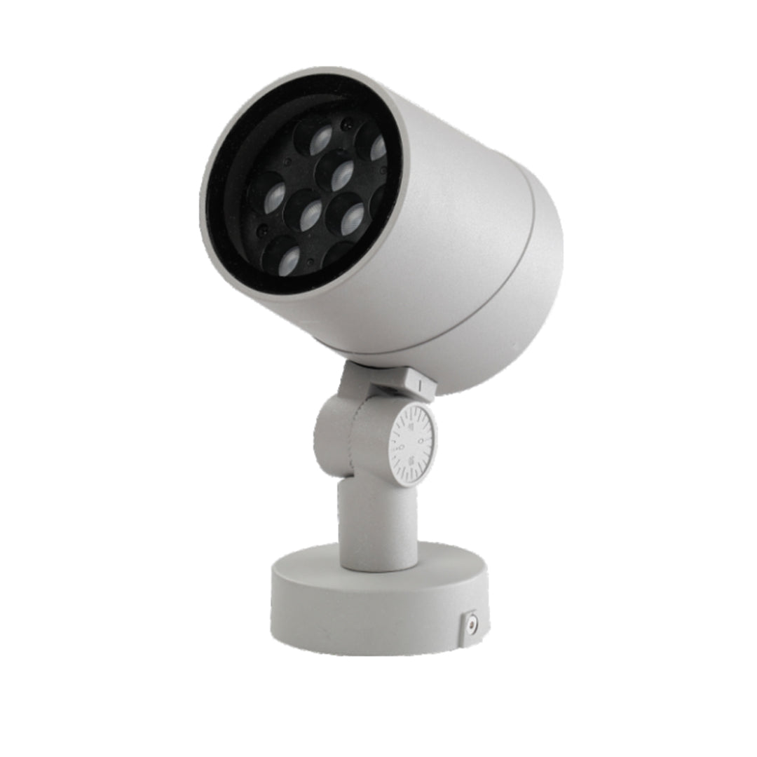 Heavy-duty LED spotlights outdoor with multi-LED array designed for landscape illumination projects