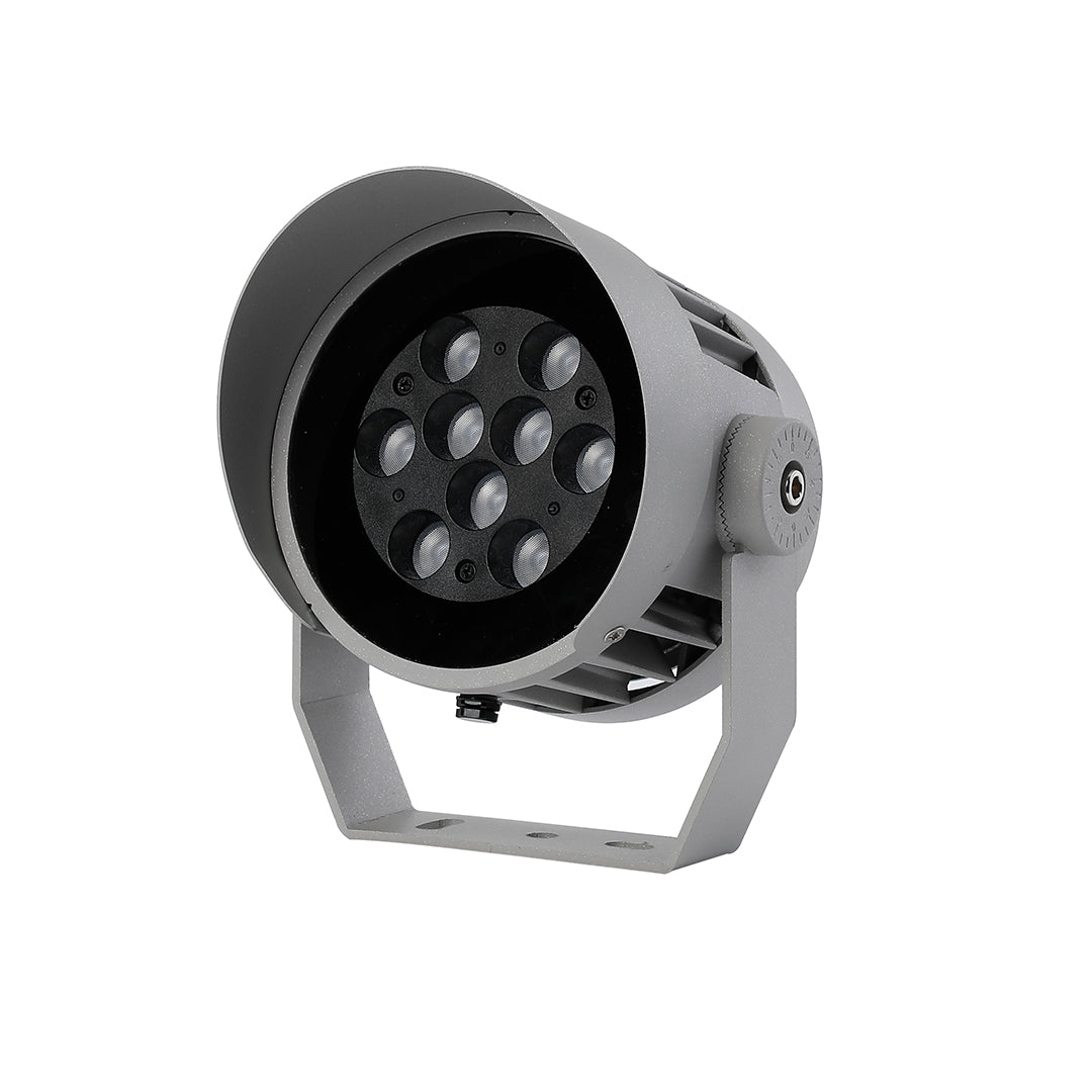 Heavy-duty waterproof LED spotlight with high-performance LEDs for outdoor illumination applications