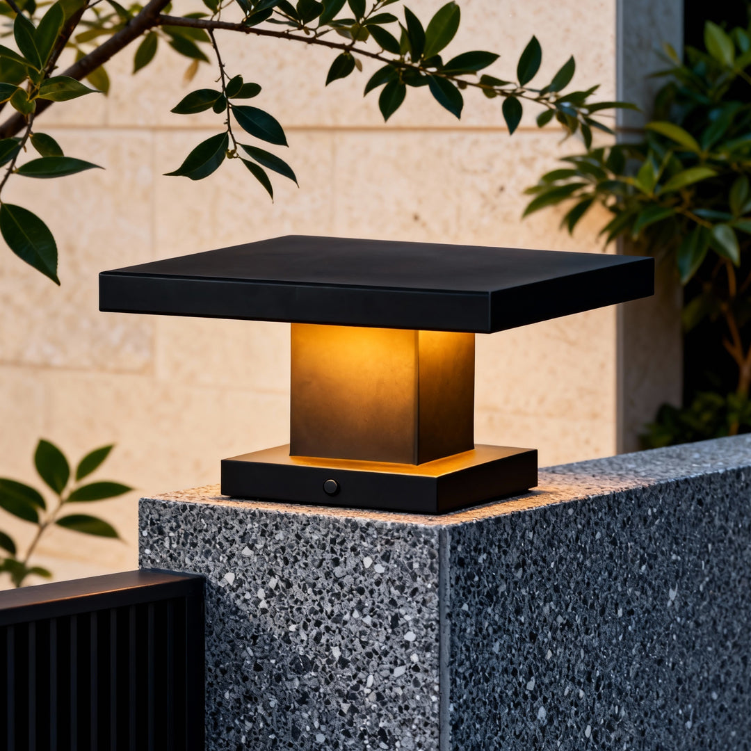 LED Gate Pillar Light Modern Flat Top Post Lamp β Dazuma