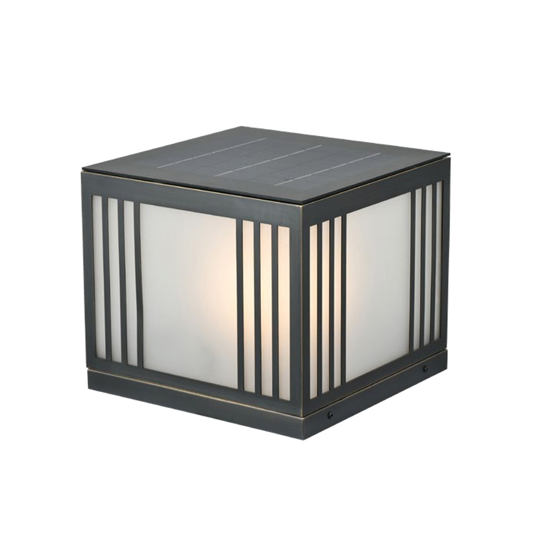 Modern gate pillar solar light with a geometric pattern, perfect for contemporary outdoor spaces.