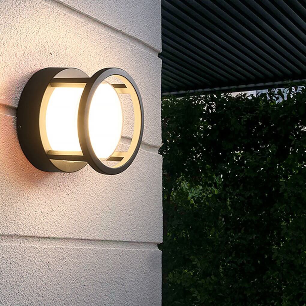 Modern round outdoor post light combines modern aesthetics with functional LED illumination for outdoor areas.