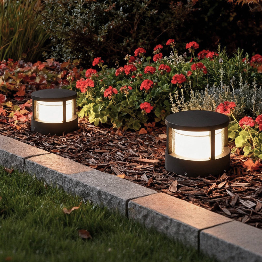 Enhance your landscape with modern round outdoor post light featuring weatherproof LED and energy-efficient design.