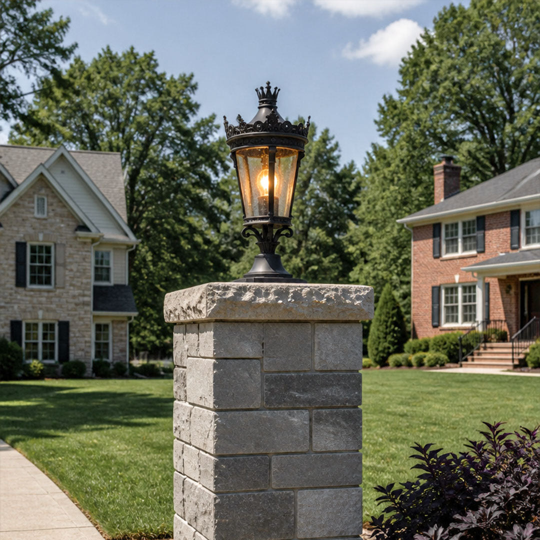 Black outdoor driveway pillar lights