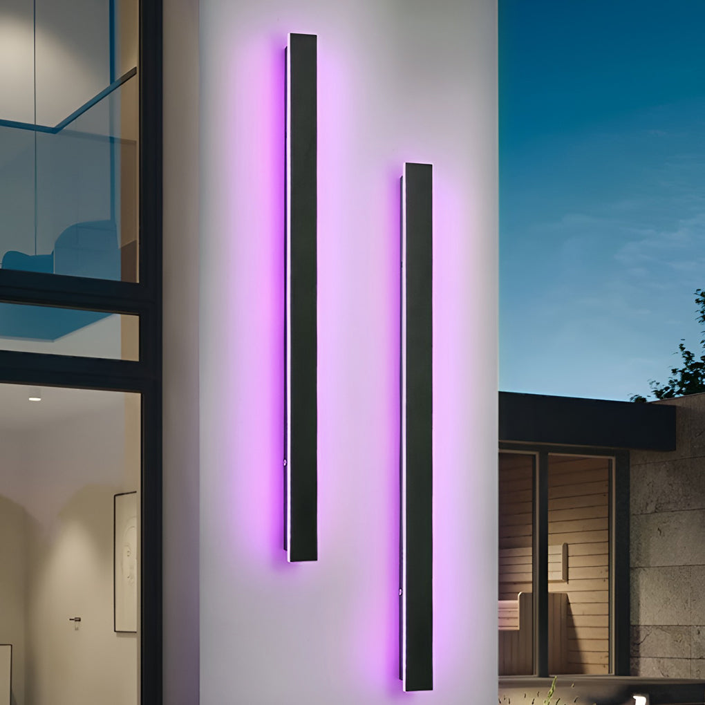 Outdoor strip wall light black linear LED integrated light enhances outdoor spaces with clean lines and modern style.