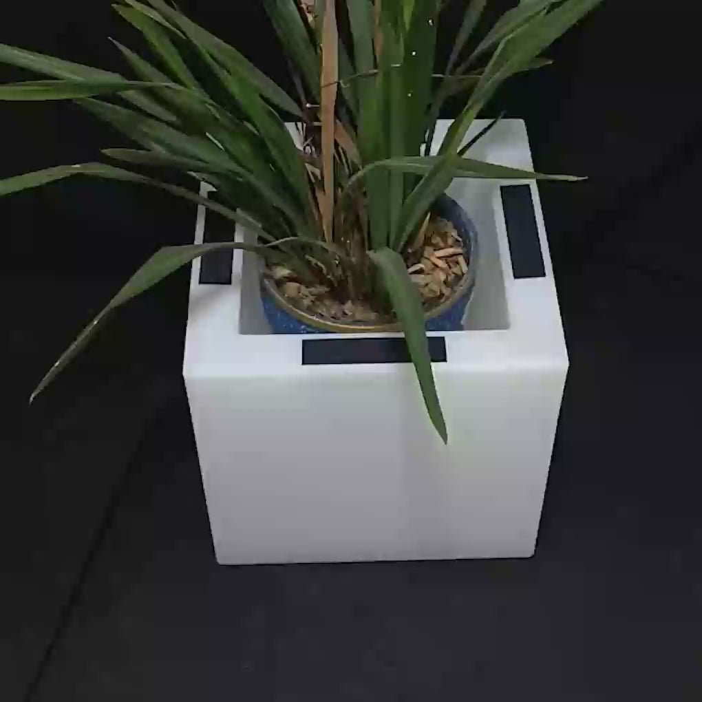 Load video: Square Waterproof Multipurpose Intelligent LED Solar Flower Pot Lights