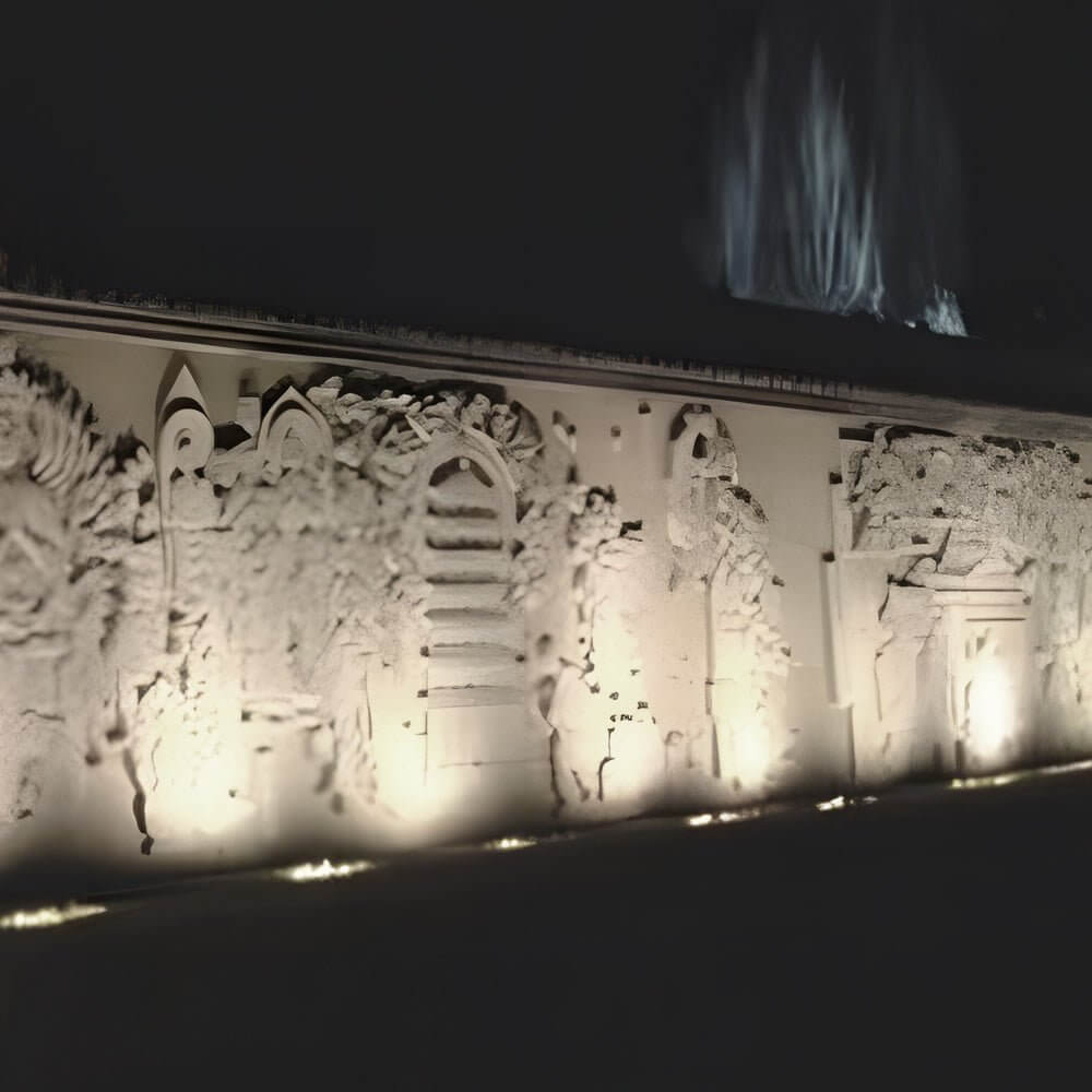 Recessed floor lighting with LED bulb and solar panel, close-up of the light source and installation detail.