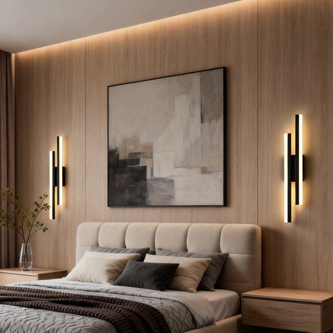 A minimalistic side vanity light for bathroom in gold with clean lines, ideal for modern and stylish bathroom spaces.