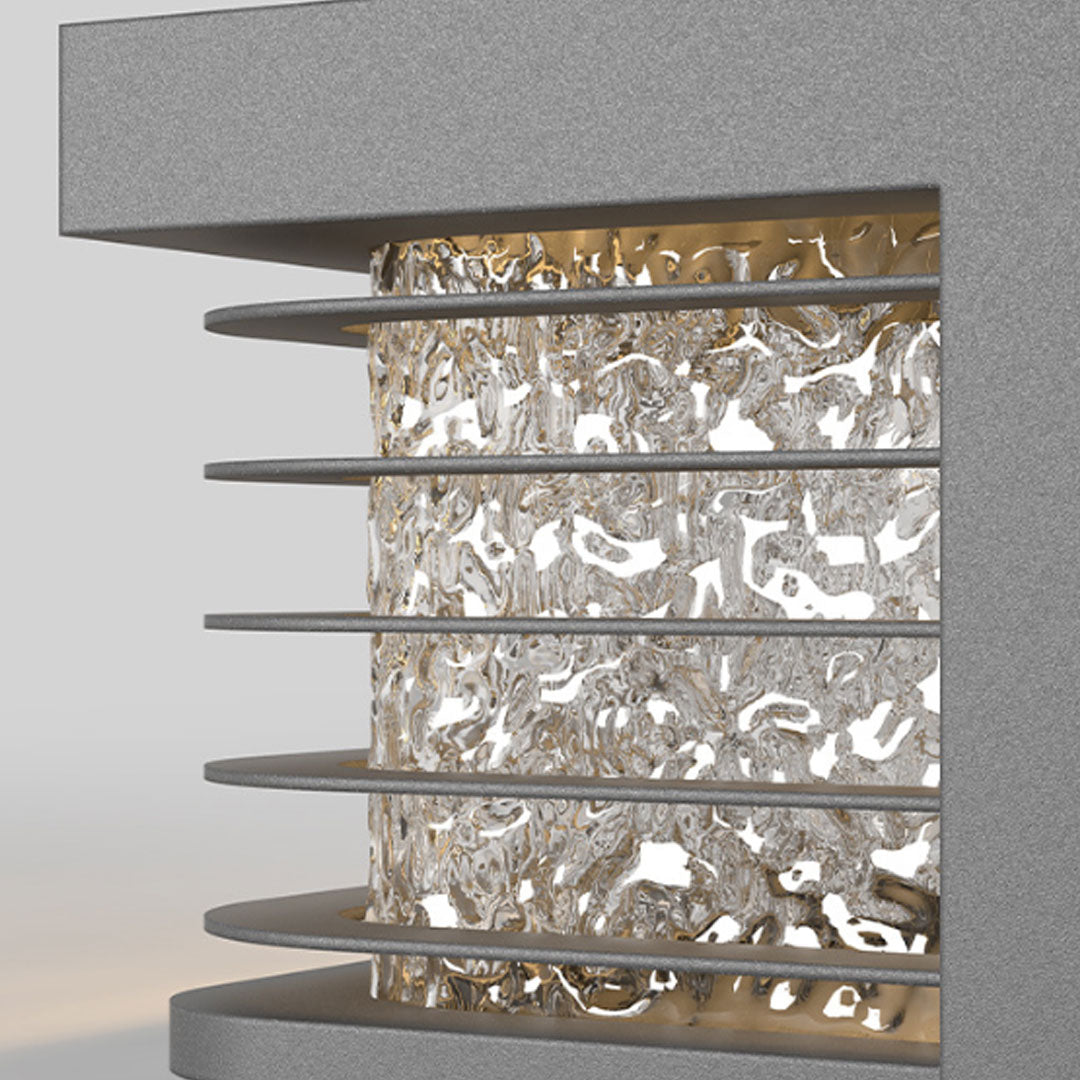 Solar gate pillar lights close-up featuring crystal-textured diffuser and modern layered structure.