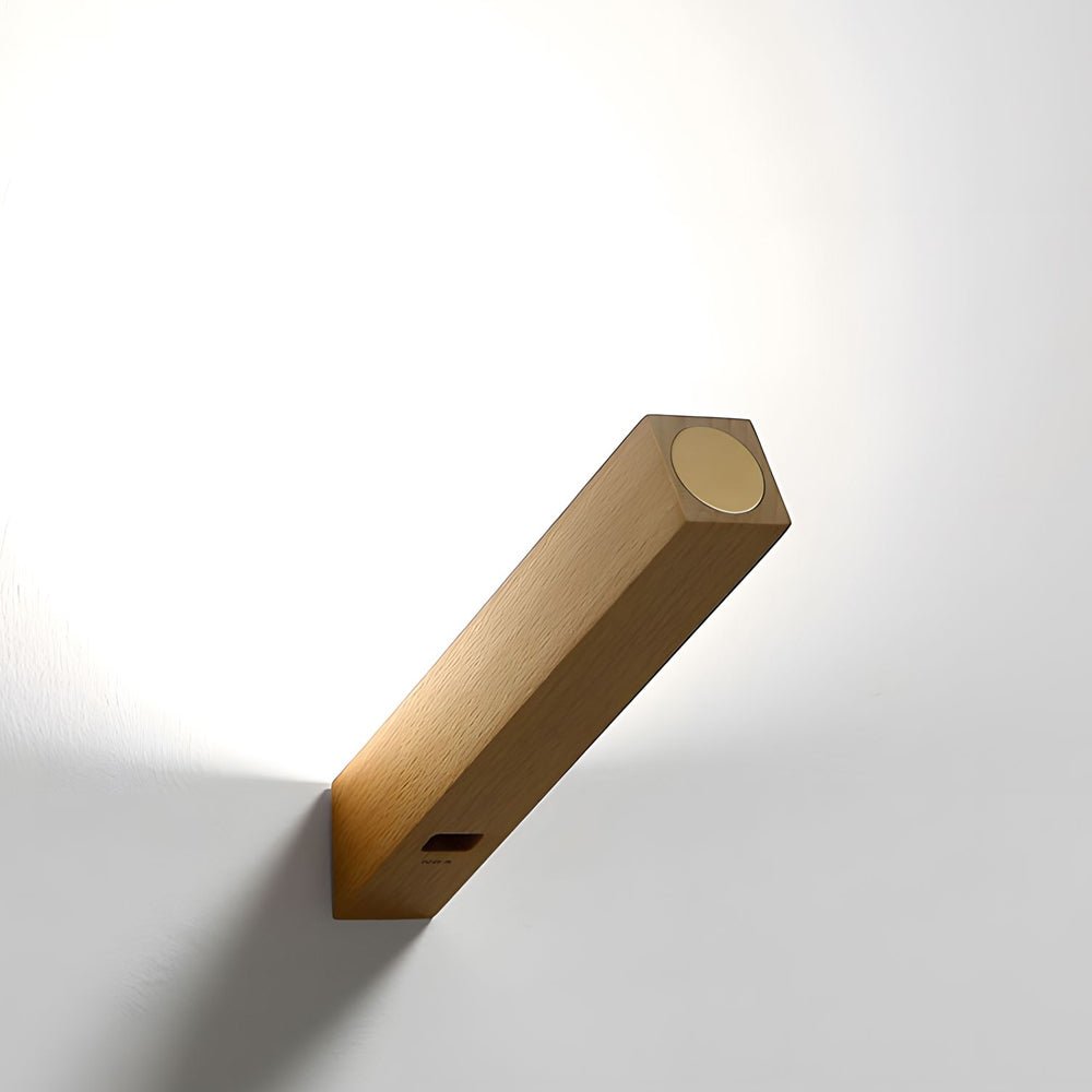 Stylish Nordic LED desk light in wood, providing bright illumination with a modern and functional design.