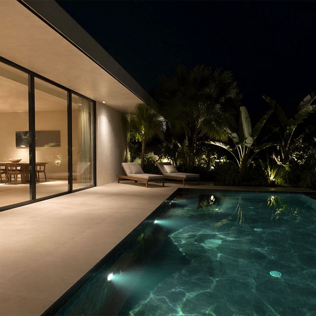 Waterproof underwater pool light