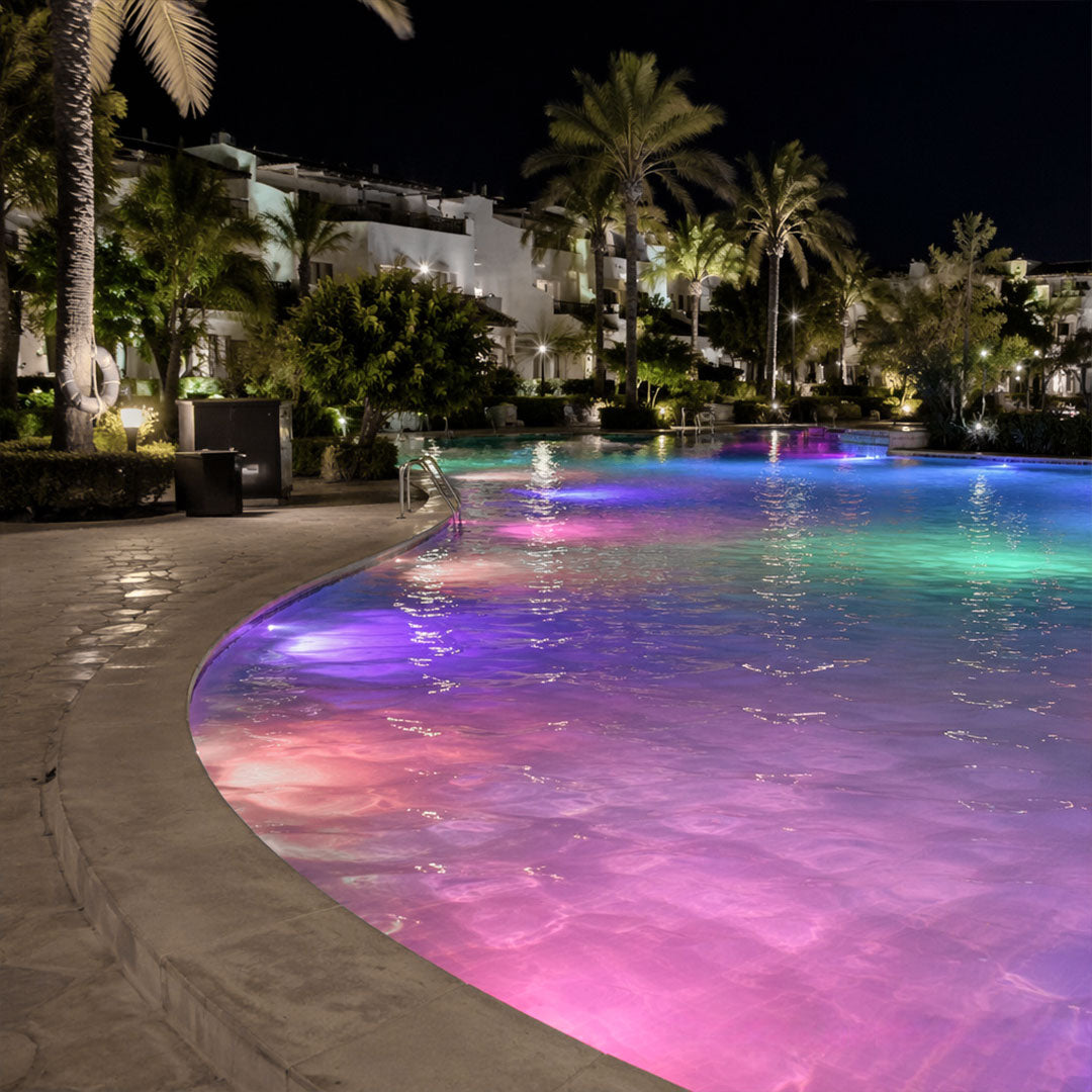 Underwater pool lighting for swimming pools