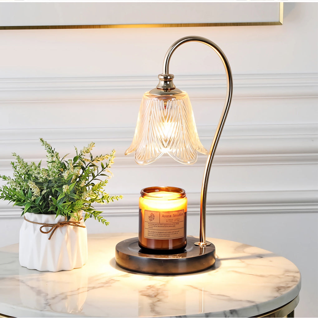 Wax melt light with close-up of its diamond-patterned glass shade and light output.