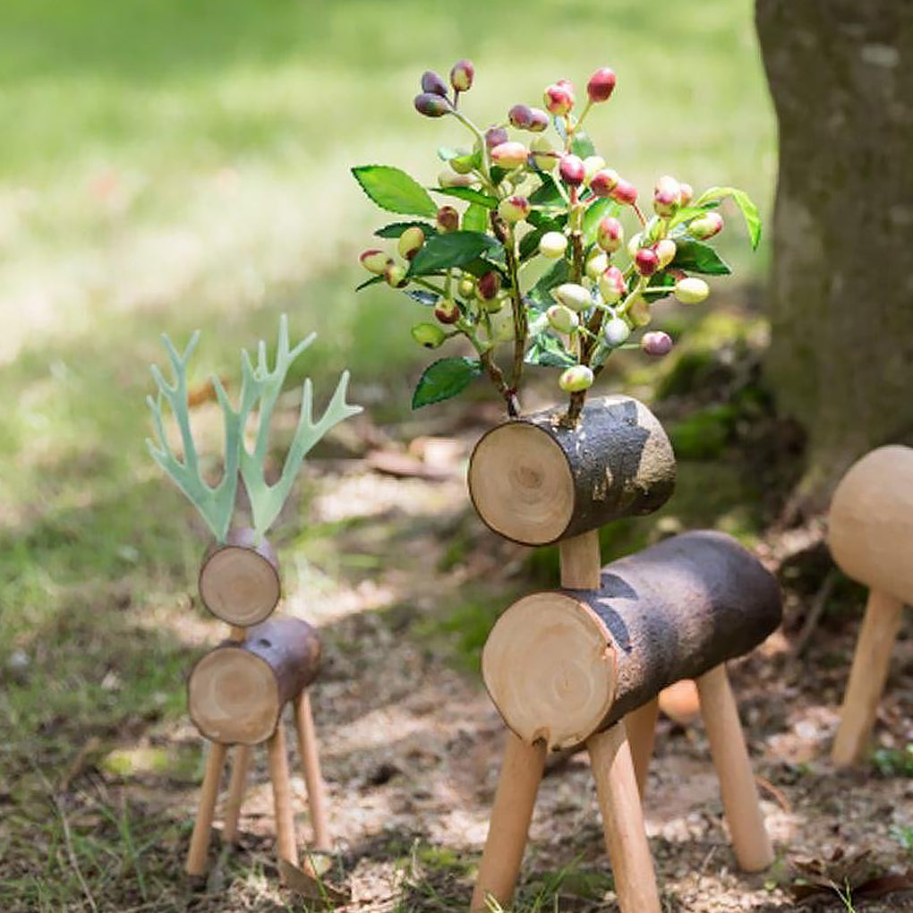 Small Wooden Reindeer Figures