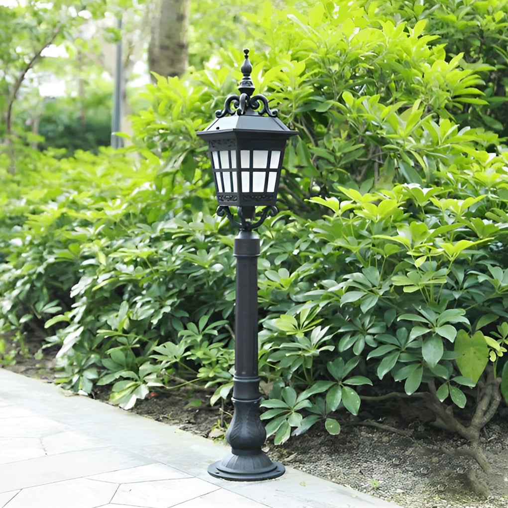 Outdoor Waterproof Aluminum Glass LED European Style Lawn Lamp Pathway Lights