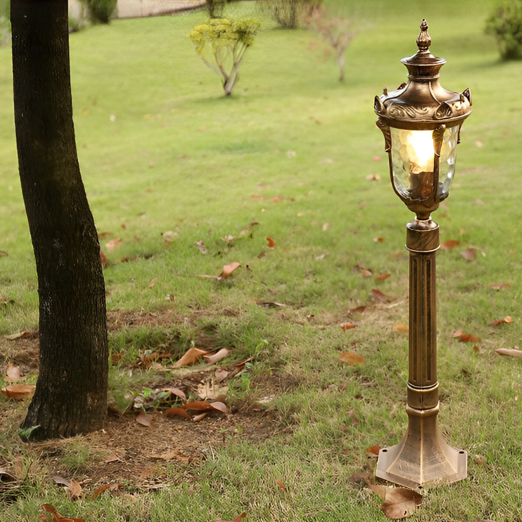 European-Style Waterproof Outdoor Lawn Lamp Elegant Pathway Lighting