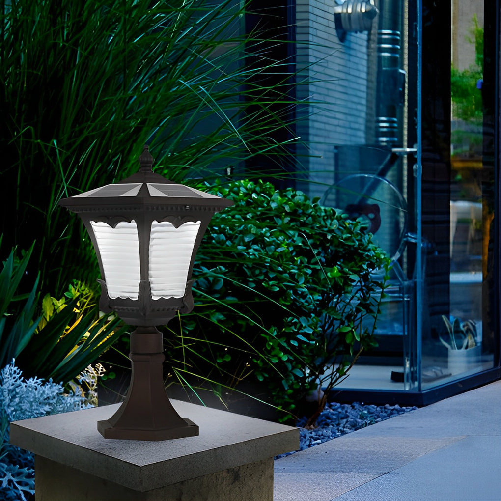Vintage Intelligent Light Control LED Waterproof Retro Solar Lawn Lamp