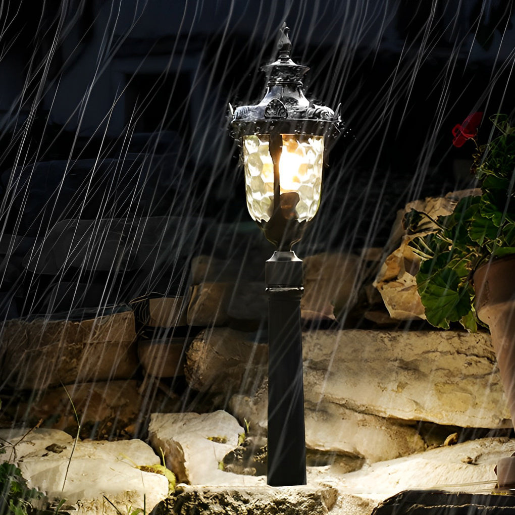 European-Style Waterproof Outdoor Lawn Lamp Elegant Pathway Lighting