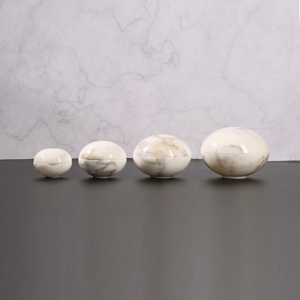Round Custom Marble Family Ornament White Ornament Set with White Lids
