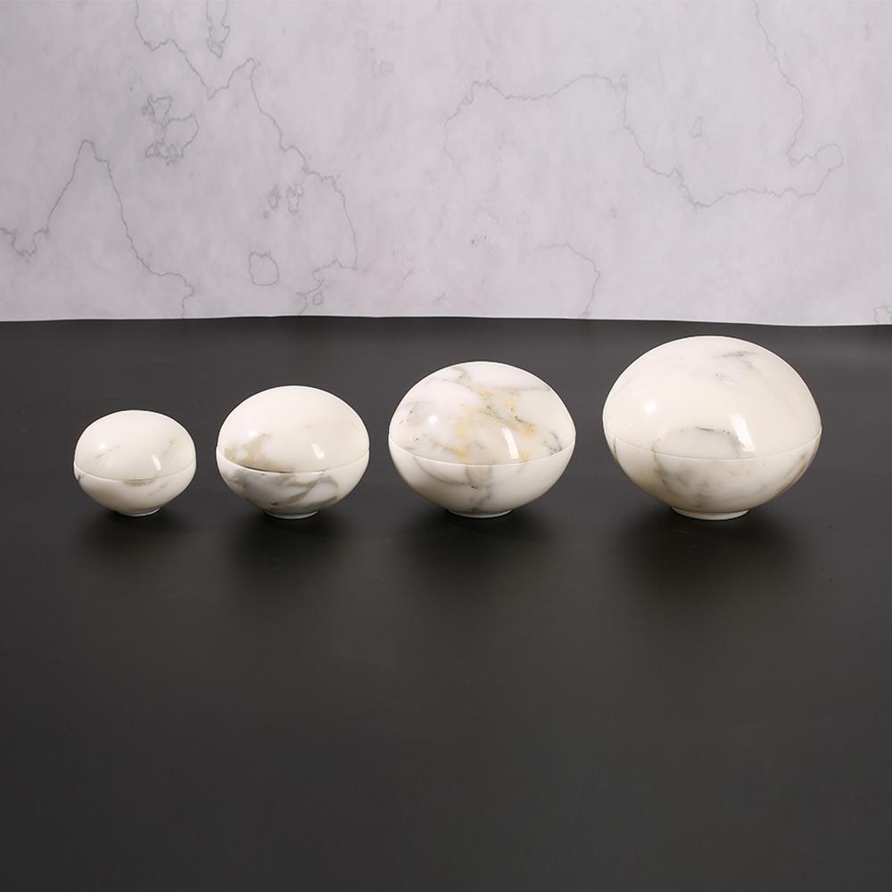Round Custom Marble Family Ornament White Ornament Set with White Lids