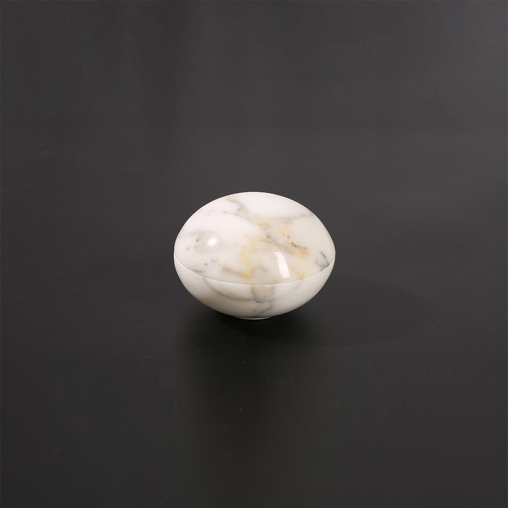 Round Custom Marble Family Ornament White Ornament Set with White Lids