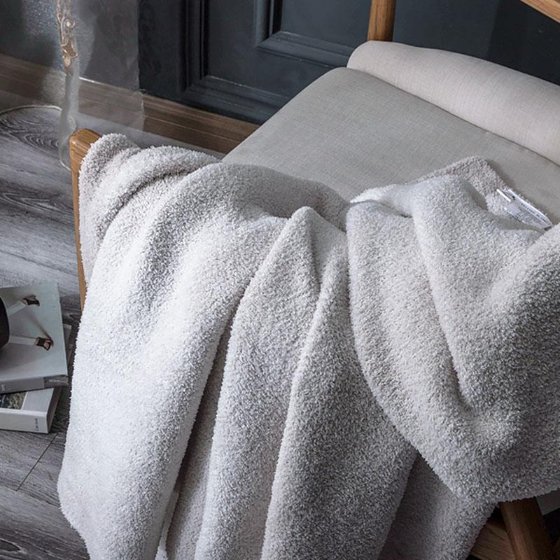 Rectangular Microfiber Blanket Throw Soft Warm Fluffy Blanket