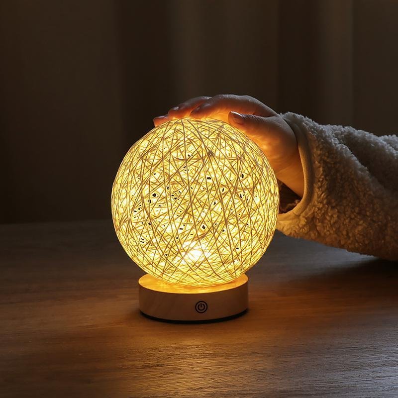 Creative LED Wicker Ball Night Light Table Lamps with Touch Switch Remote Control Battery Operated Desk Lamps Bedside Lamps Table Light Bedroom Lamp - Dazuma