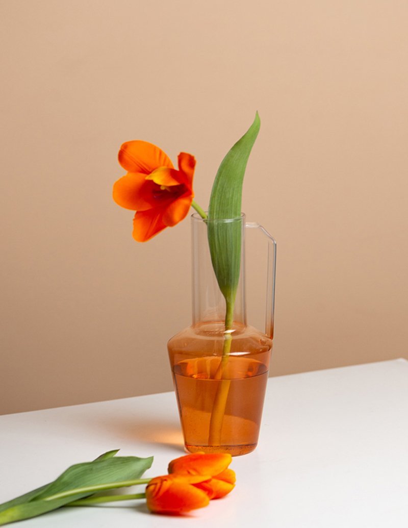 Red White Glass Flower Vase with Single Handle