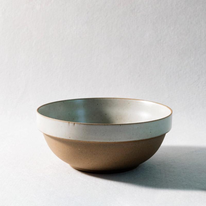 Black and White-Topped Stoneware Bowls With a Mostly Brown Exterior - dazuma
