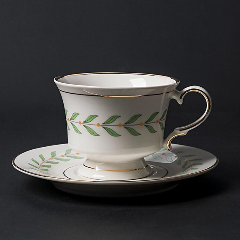 Porcelain Coffee Teacup and Saucer Set - dazuma