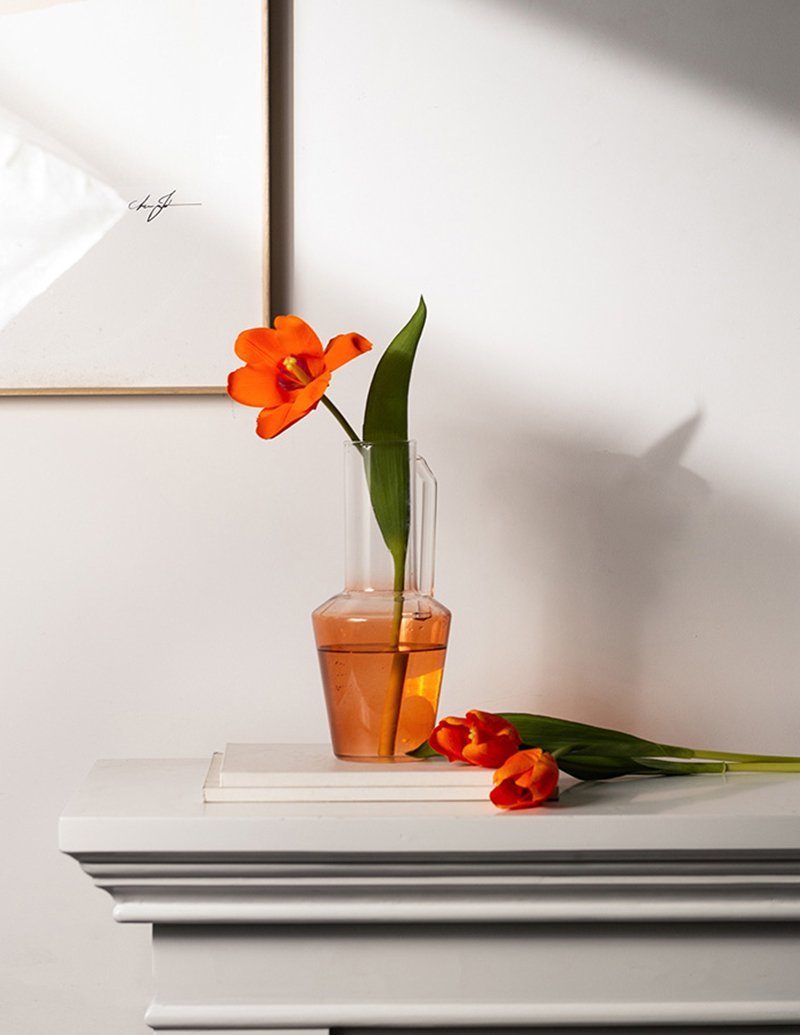 Red White Glass Flower Vase with Single Handle