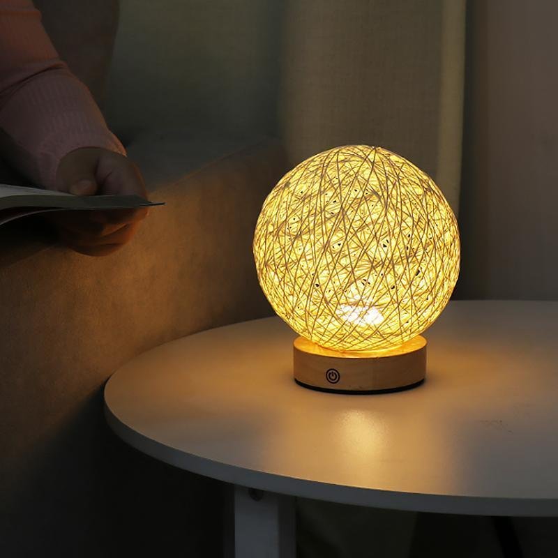 Ball Shaped LED Battery Operated Modern Table Lamps Bedside Reading Lamps