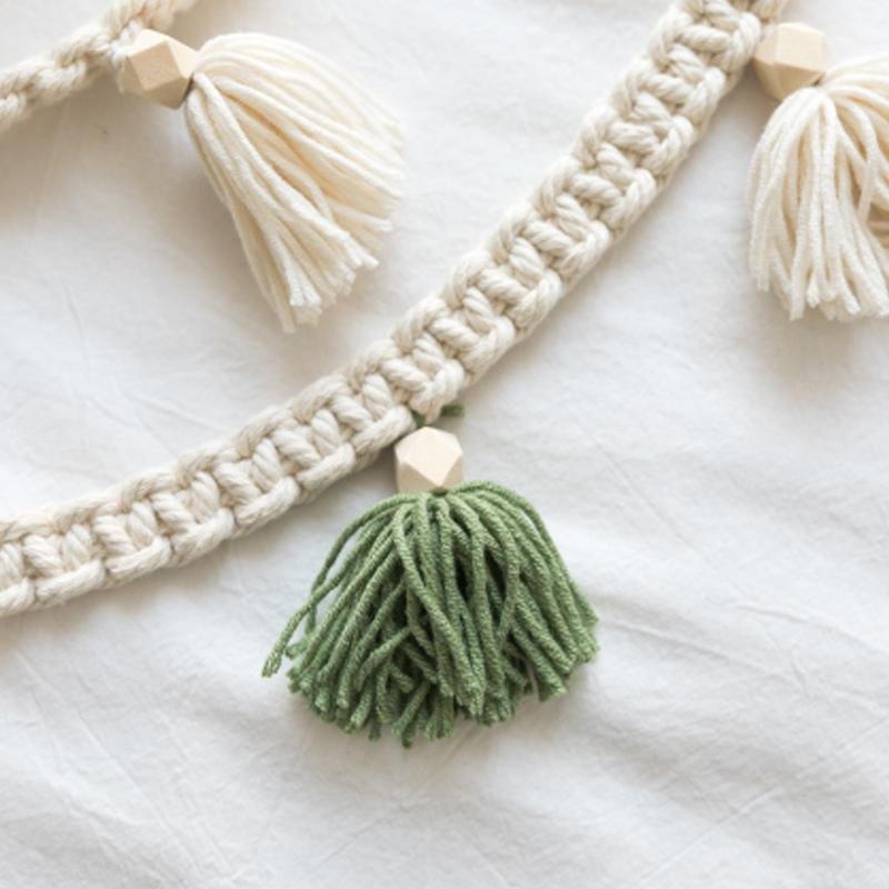 Green White Pots Decor Piece